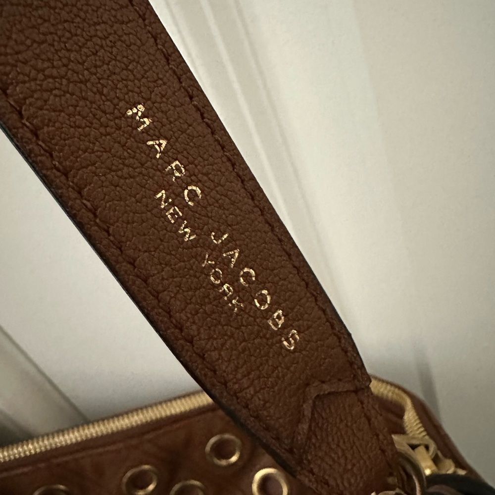 NWT Marc Jacobs | Nomad Quilted Grommet Hobo Bag, Brown - Picture 7 of 8